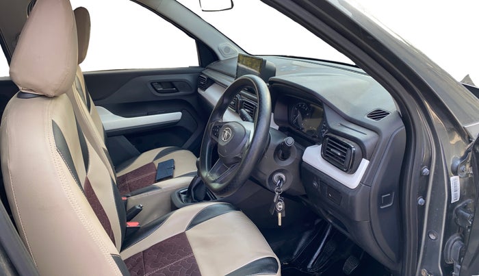 2022 Tata PUNCH PURE MT, Petrol, Manual, 24,174 km, Right Side Front Door Cabin