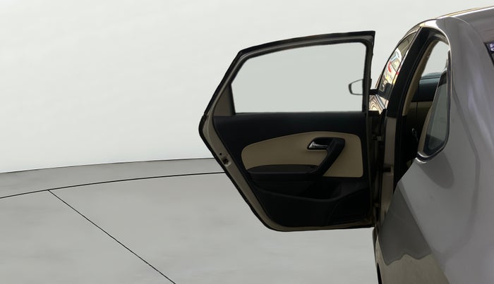 2016 Skoda Rapid STYLE 1.6 MPI AT, Petrol, Automatic, 61,090 km, LHS Rear Door