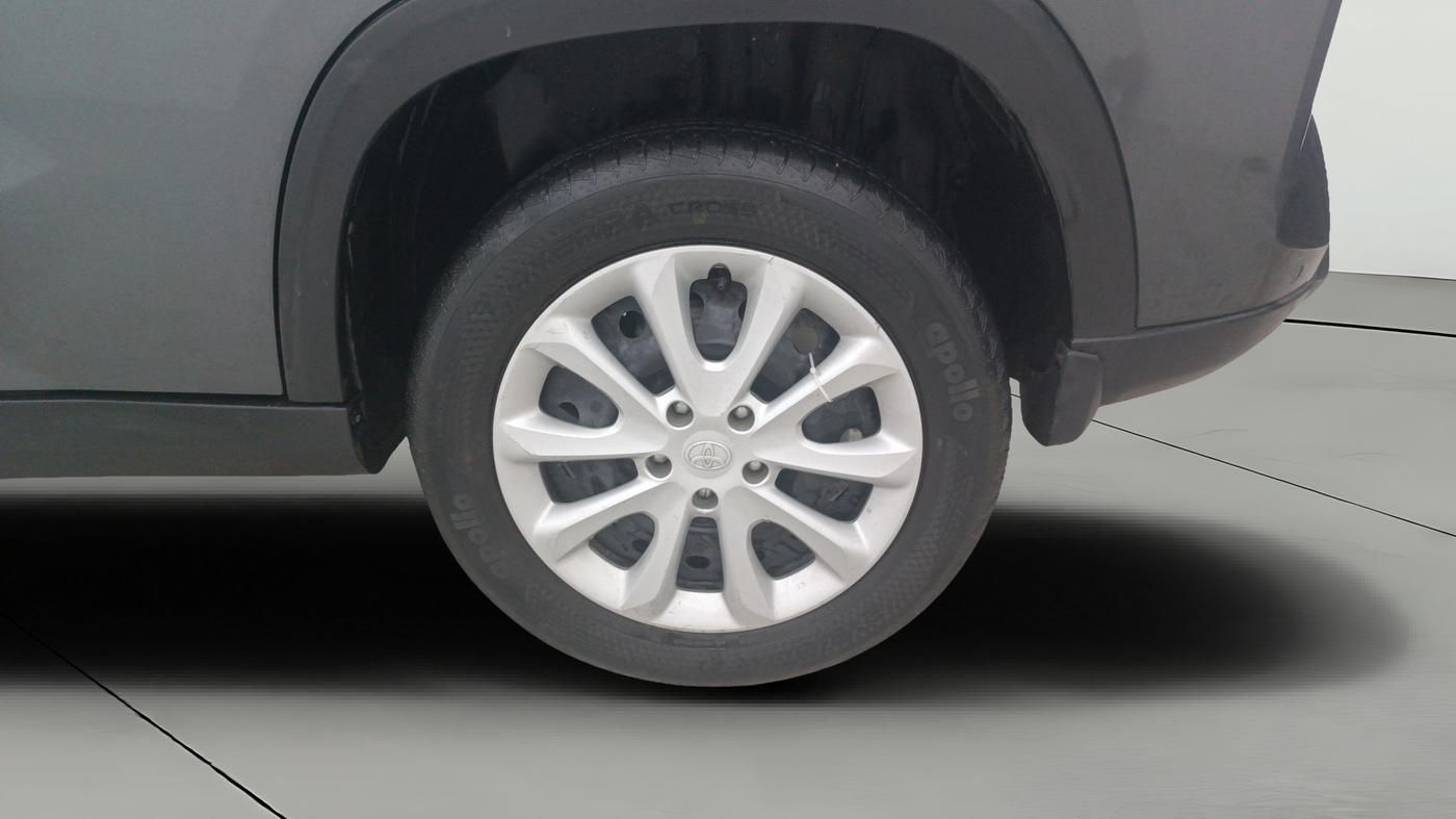 2023 Toyota URBAN CRUISER HYRYDER E NEO DRIVE, Petrol, Manual, 42,204 km, Left Rear Wheel