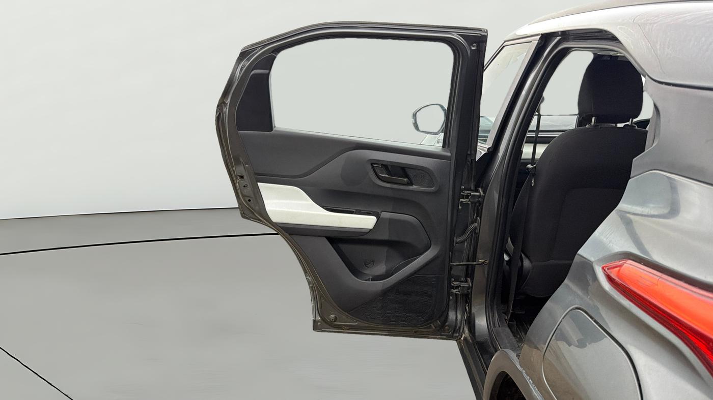 2023 Tata PUNCH ACCOMPLISHED DAZZLE SUNROOF CNG MT, CNG, Manual, 56,886 km, LHS Rear Door