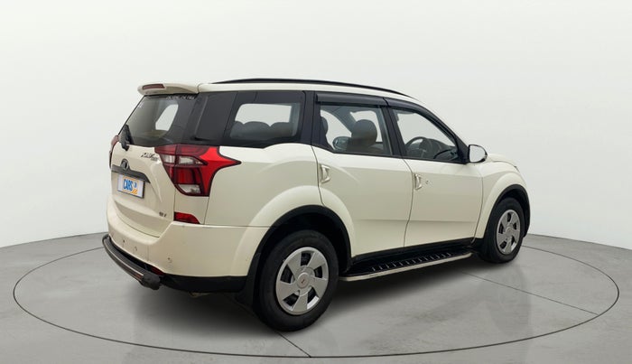 2020 Mahindra XUV500 W7, Diesel, Manual, 79,587 km, Right Back Diagonal