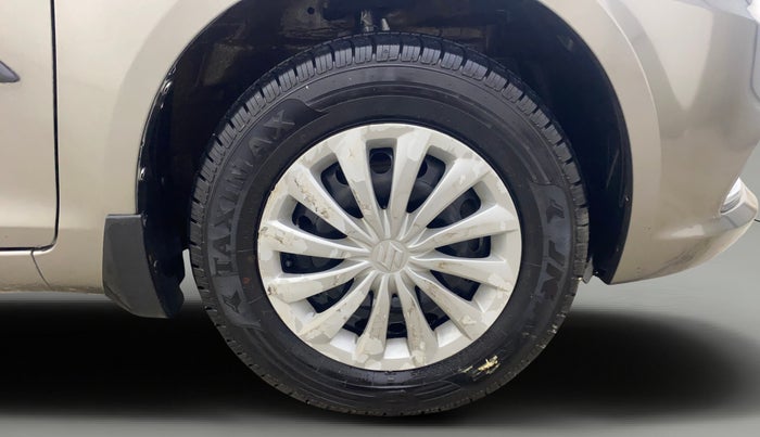 2015 Maruti Swift Dzire VXI, Petrol, Manual, 63,718 km, Right Front Wheel