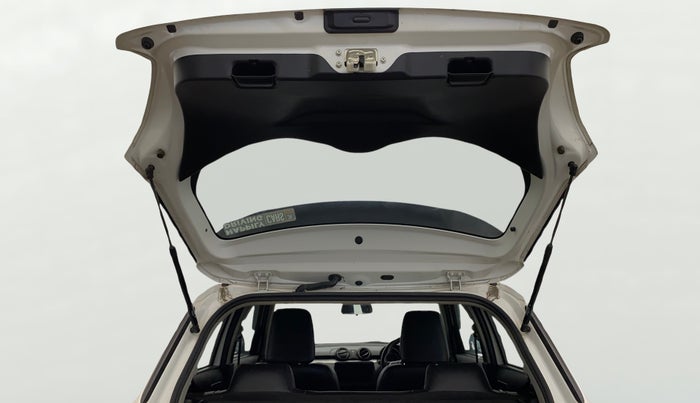 2022 Maruti Swift VXI, Petrol, Manual, 33,712 km, Boot Door Open