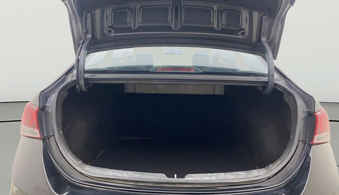 2019 Hyundai Verna 1.6 VTVT SX, Petrol, Manual, 1,27,690 km, Boot Open Zoomed View