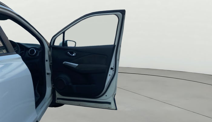 2019 Nissan Kicks XV 1.5, Petrol, Manual, 70,782 km, RHS Front Door