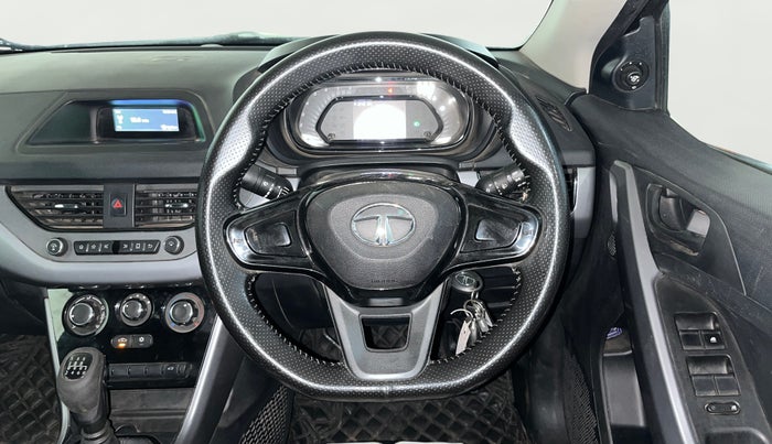 2022 Tata NEXON XM PETROL, Petrol, Manual, 27,608 km, Steering Wheel Close Up