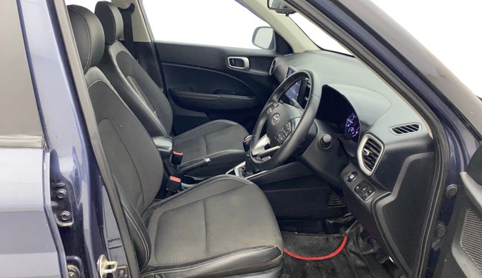 2019 Hyundai VENUE SX 1.0 (O) TURBO, Petrol, Manual, 55,739 km, Right Side Front Door Cabin