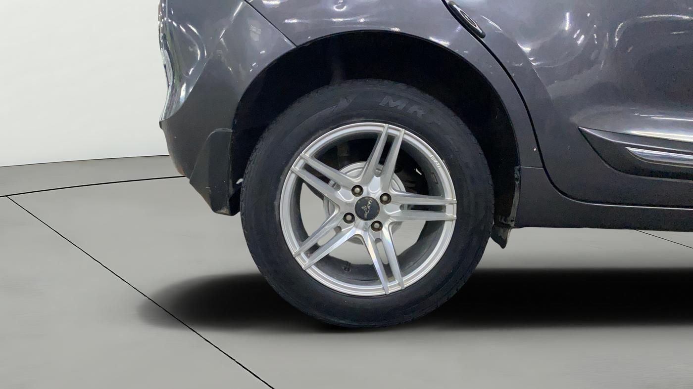 2017 Maruti Baleno DELTA PETROL 1.2, Petrol, Manual, 57,452 km, Right Rear Wheel