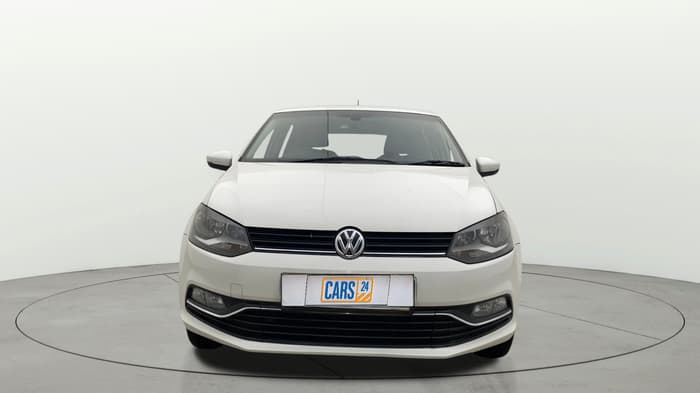 2015 Volkswagen Polo HIGHLINE1.5L, Diesel, Manual, 1,21,131 km, Front