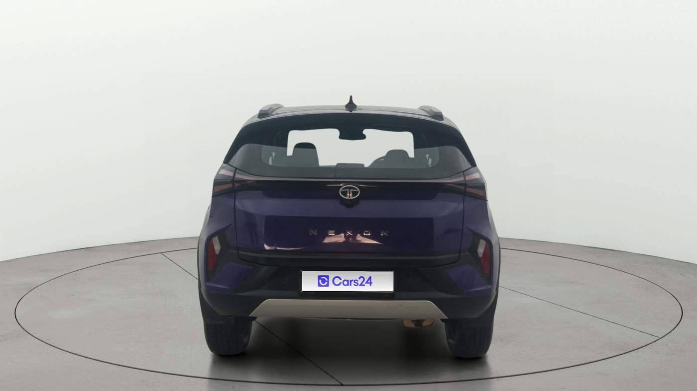 2023 Tata NEXON FEARLESS PURPLE + SUNROOF DUAL TONE 1.2 PETROL, Petrol, Manual, 25,480 km, Back/Rear