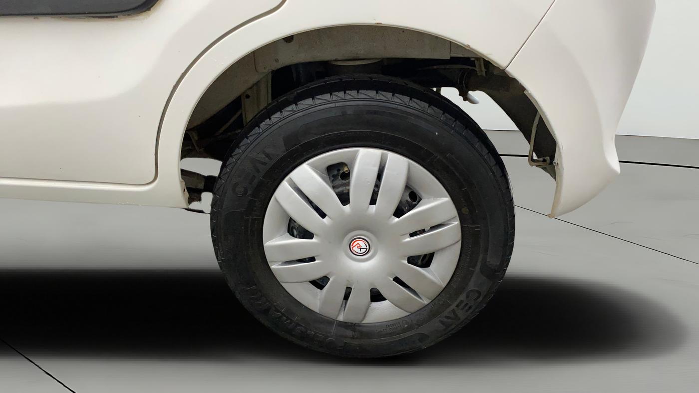 2019 Maruti Alto LXI, CNG, Manual, 61,116 km, Left Rear Wheel