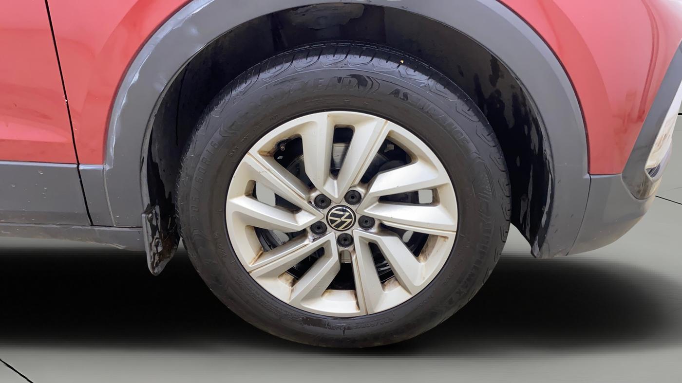2022 Volkswagen TAIGUN HIGHLINE 1.0 TSI AT, Petrol, Automatic, 28,274 km, Right Front Wheel