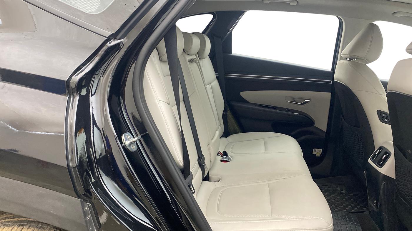 2023 Hyundai Tucson SIGNATURE 2.0 AT DIESEL, Diesel, Automatic, 17,686 km, Right Side Rear Door Cabin