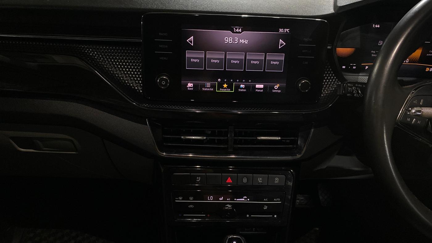 2023 Skoda KUSHAQ STYLE 1.0L TSI AT (6 AIRBAGS), Petrol, Automatic, 20,461 km, Air Conditioner
