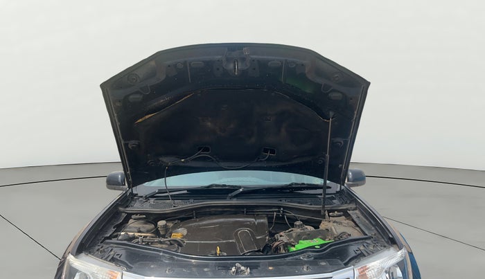 2015 Nissan Terrano XL D PLUS, Diesel, Manual, 1,07,493 km, Open Bonet