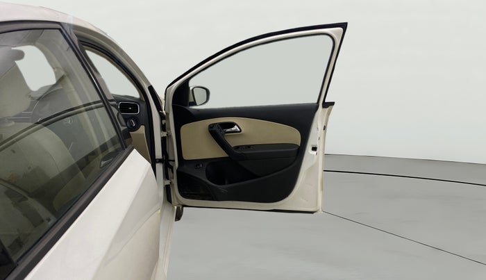 2017 Skoda Rapid STYLE 1.6 MPI AT, Petrol, Automatic, 54,614 km, RHS Front Door