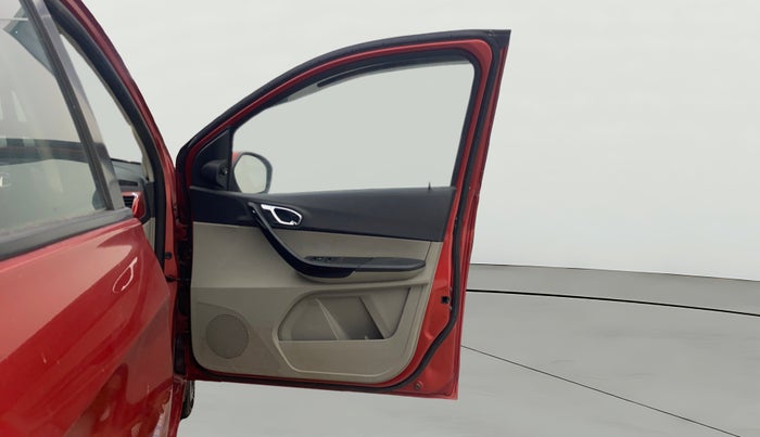 2018 Tata Tiago XZA PETROL, Petrol, Automatic, 45,069 km, RHS Front Door