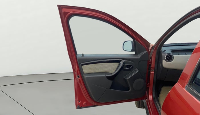 2015 Renault Duster RXL PETROL, Petrol, Manual, 58,156 km, LHS Front Door