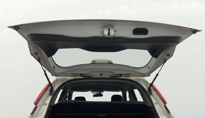 2016 Maruti Vitara Brezza ZDI PLUS, Diesel, Manual, 1,11,061 km, Boot Door Open