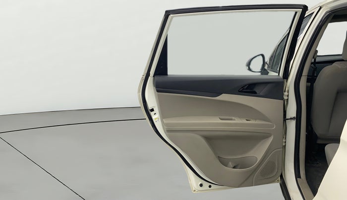 2019 Mahindra MARAZZO M2 8 STR, Diesel, Manual, 64,070 km, LHS Rear Door