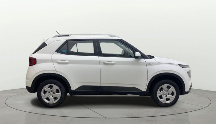 2019 Hyundai VENUE S 1.2, CNG, Manual, 38,118 km, Right Side View