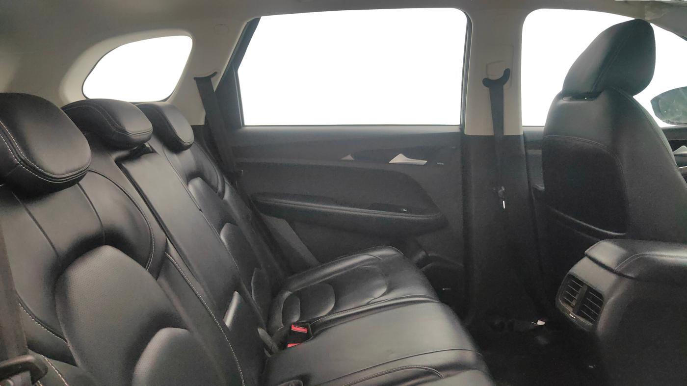 2022 MG HECTOR SHARP 1.5 PETROL CVT, Petrol, Automatic, 27,929 km, Right Side Rear Door Cabin