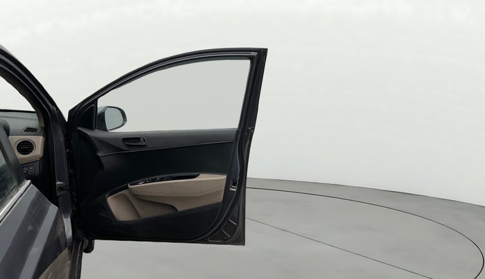 2019 Hyundai Xcent S 1.2, Petrol, Manual, 73,588 km, RHS Front Door