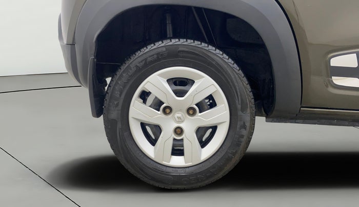 2016 Renault Kwid RXT 1.0 AMT, Petrol, Automatic, 52,846 km, Right Rear Wheel