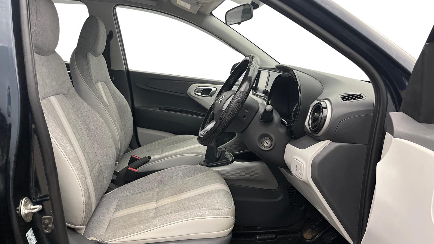 2022 Hyundai GRAND I10 NIOS SPORTZ 1.2 KAPPA VTVT CNG, CNG, Manual, 43,243 km, Right Side Front Door Cabin