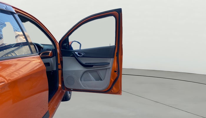 2019 Tata Tiago XZ PLUS PETROL, Petrol, Manual, 26,289 km, RHS Front Door