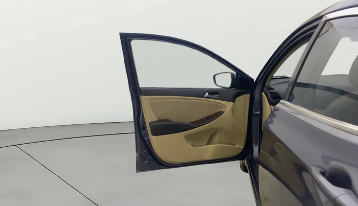 2014 Hyundai Verna FLUIDIC 1.6 VTVT SX, Petrol, Manual, 62,685 km, LHS Front Door