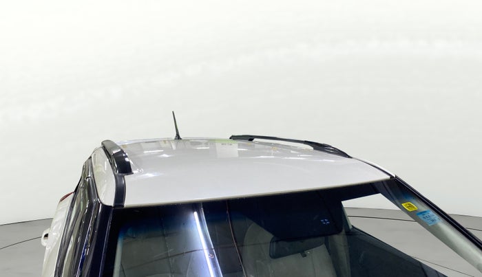 2021 Mahindra XUV300 W8 1.2 PETROL, Petrol, Manual, 67,830 km, Roof