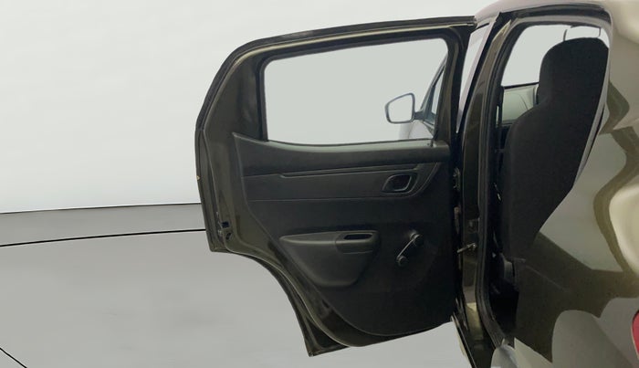 2017 Renault Kwid RXT 1.0 AMT, Petrol, Automatic, 39,400 km, LHS Rear Door