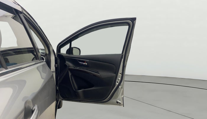 2022 Maruti S Cross ZETA 1.5, Petrol, Manual, 27,846 km, RHS Front Door