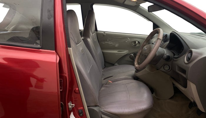 2015 Datsun Go T, Petrol, Manual, 79,487 km, Right Side Front Door Cabin