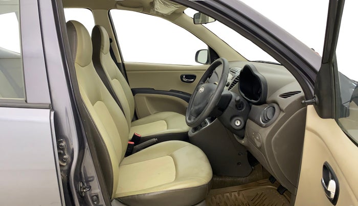 2014 Hyundai i10 SPORTZ 1.1, Petrol, Manual, 20,612 km, Right Side Front Door Cabin