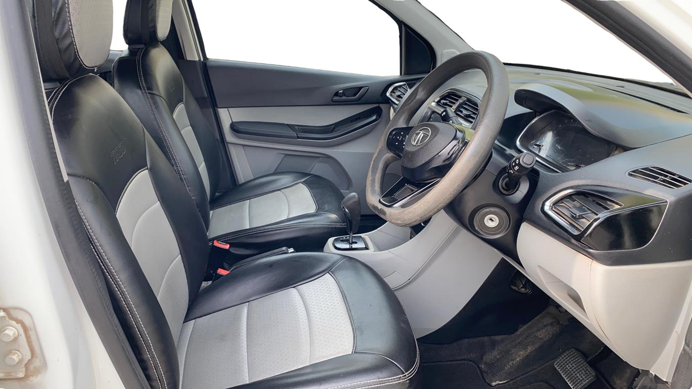 2023 Tata Tiago XTA PETROL, Petrol, Automatic, 14,361 km, Right Side Front Door Cabin