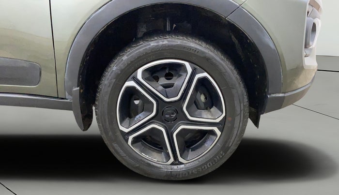 2022 Tata NEXON XM SUNROOF PETROL, Petrol, Manual, 24,651 km, Right Front Wheel