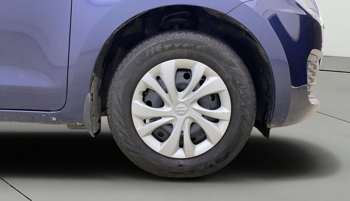 2021 Maruti Swift VXI, Petrol, Manual, 24,780 km, Right Front Wheel