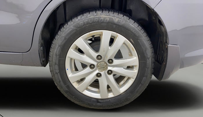 2017 Maruti Ertiga ZXI+, Petrol, Manual, 1,49,740 km, Left Rear Wheel