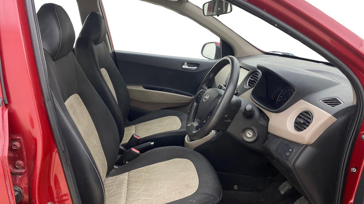 2017 Hyundai Grand i10 SPORTZ 1.2 KAPPA VTVT, Petrol, Manual, 63,691 km, Right Side Front Door Cabin