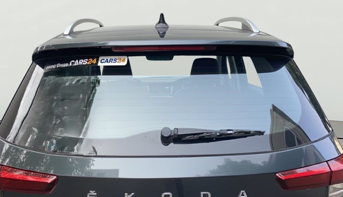 2022 Skoda KUSHAQ AMBITION 1.0L TSI MT, Petrol, Manual, 16,171 km, Rear Windshield