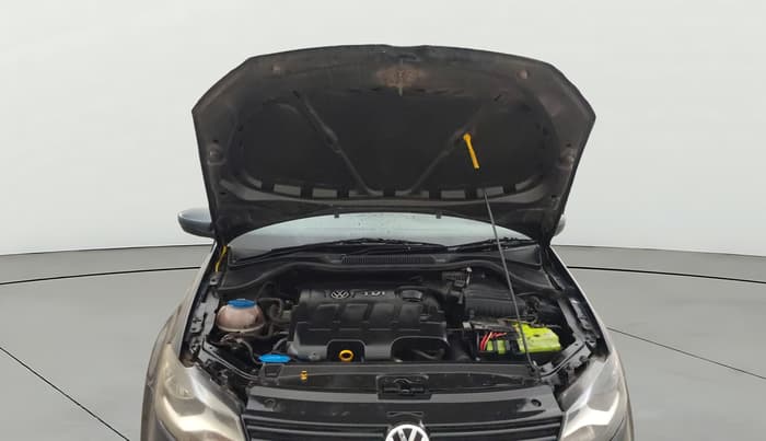 2015 Volkswagen Polo COMFORTLINE 1.5L, Diesel, Manual, 1,30,121 km, Open Bonet