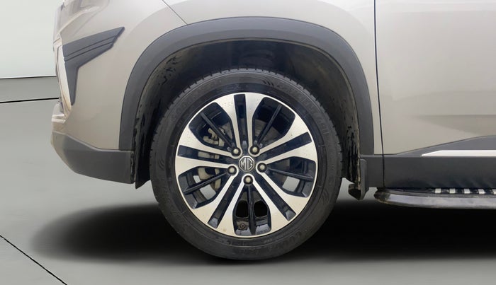 2022 MG HECTOR SHARP 1.5 PETROL CVT, Petrol, Automatic, 39,565 km, Left Front Wheel