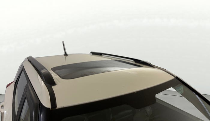 2022 Mahindra XUV300 W6 1.2 PETROL AMT, Petrol, Automatic, 89,973 km, Roof