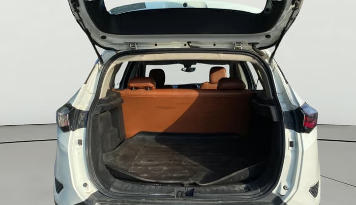 2021 Tata Harrier XMA 2.0L KRYOTEC, Diesel, Automatic, 93,588 km, Boot Open Zoomed View
