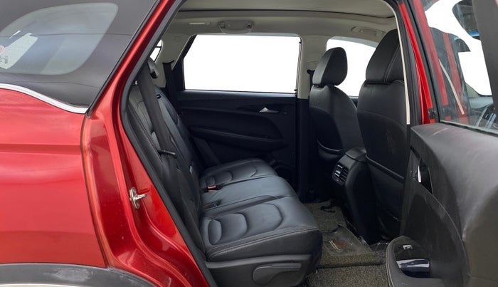 2019 MG HECTOR SHARP 2.0 DIESEL, Diesel, Manual, 97,592 km, Right Side Rear Door Cabin