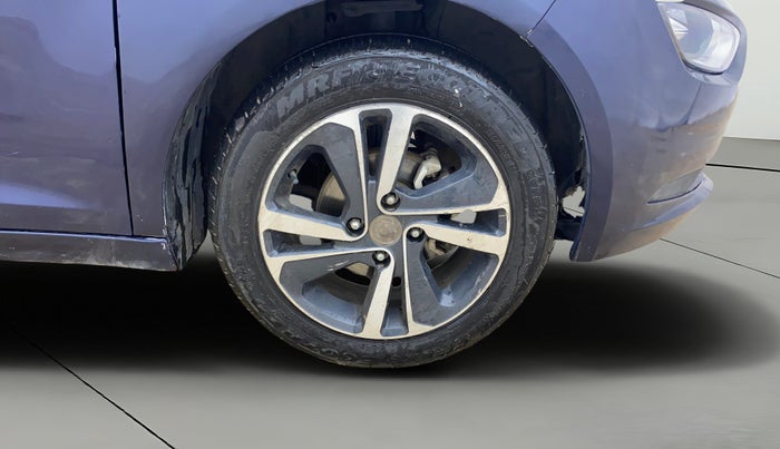 2023 Tata ALTROZ XZ PLUS SUNROOF CNG, CNG, Manual, 40,498 km, Right Front Wheel