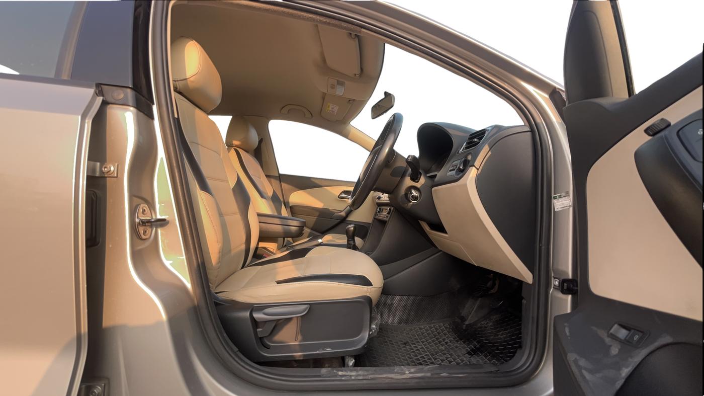 2019 Skoda Rapid AMBITION 1.5 TDI, Diesel, Manual, 1,46,243 km, Right Side Front Door Cabin