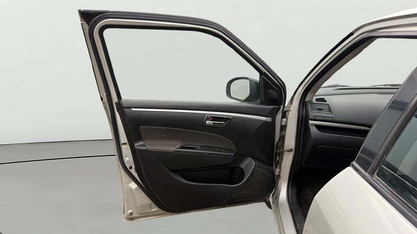 2015 Maruti Swift ZXI, Petrol, Manual, 67,814 km, LHS Front Door